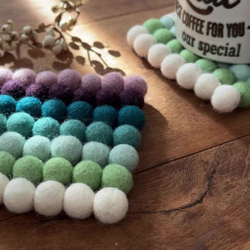 100% Wool 羊毛毡手工方形隔热垫 杯垫 10cm _公平贸易 - 杯垫 - 羊毛 卡其色