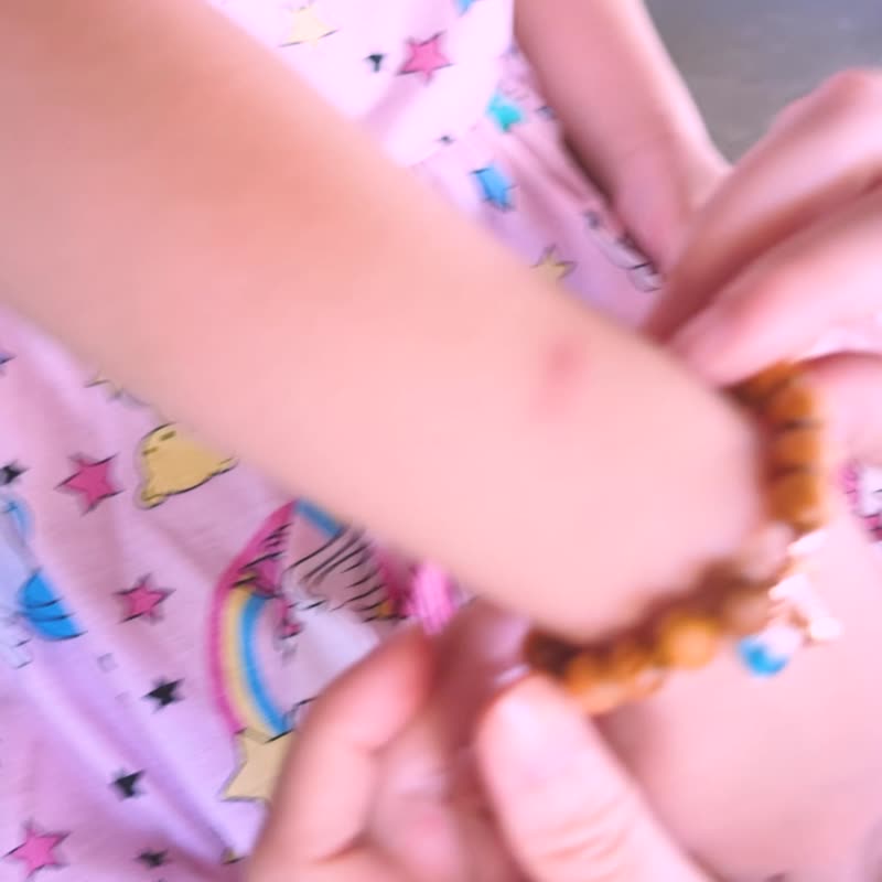 限量台湾桧木手珠14粒8mm 幸运草 重油桧木佛珠念珠 儿童手链串珠 - 手链/手环 - 木头 金色