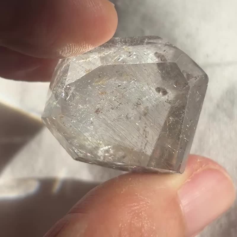 巴西高淸银髪水晶 顺发 满髪 随型 摆设 - 摆饰 - 水晶 银色