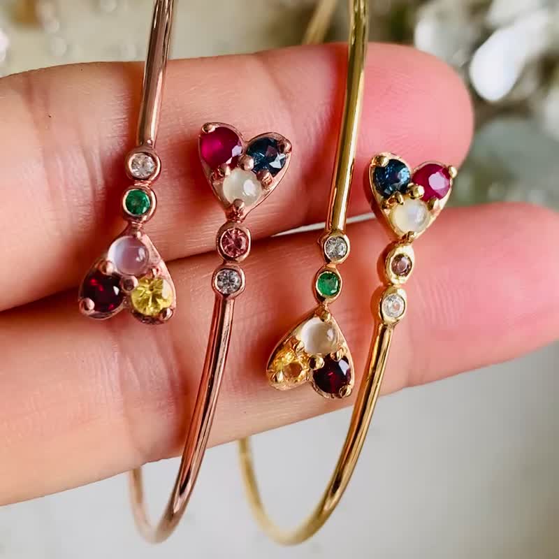 十字心形手链, 由九颗天然宝石制成 - 手链/手环 - 半宝石 多色