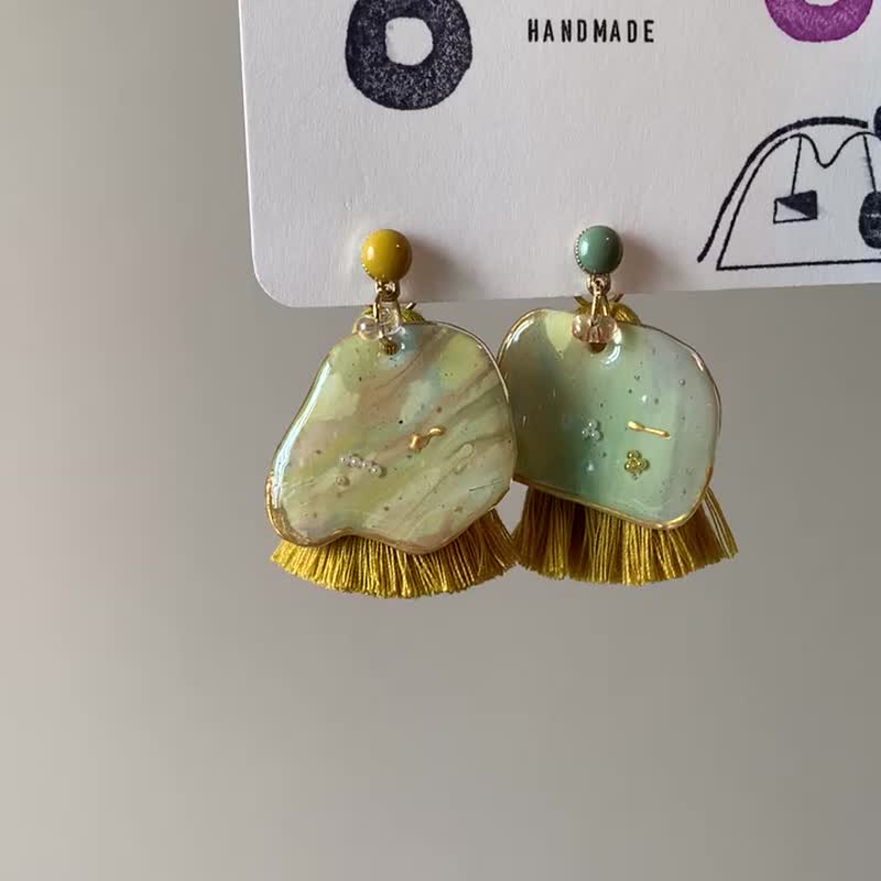 偏离轨道的流星 - 耳环/耳夹 - 树脂 多色