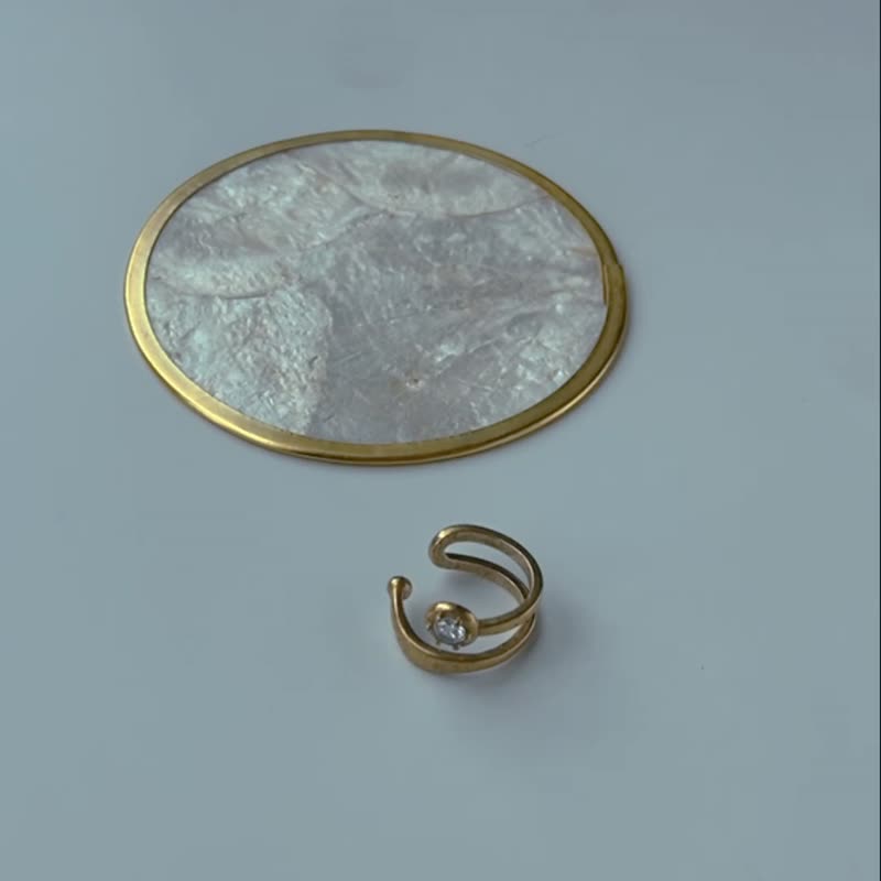 ONCE LITE | 暮光系 - HOOP * 黄铜耳骨夹 / 戒指 耳夹 - 耳环/耳夹 - 铜/黄铜 金色