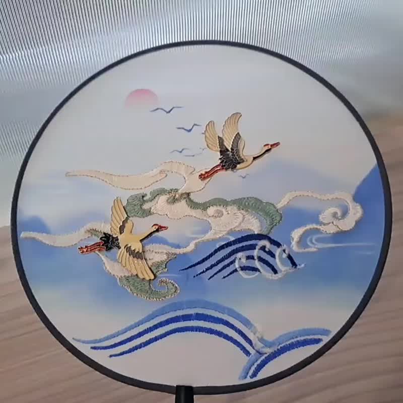 新中式仿刺绣团扇【仙鹤款】~送扇架 - 摆饰 - 其他人造纤维 蓝色