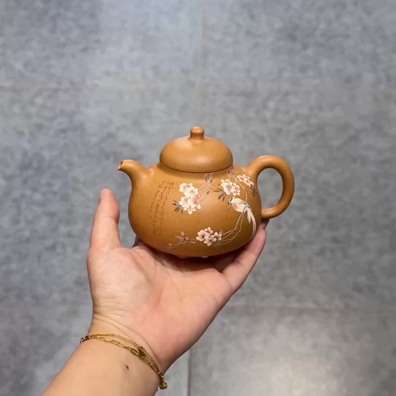 三足乳鼎 全手工大拍陶手作品容量230cc段泥壶体简洁腴润 - 茶具/茶杯 - 陶 