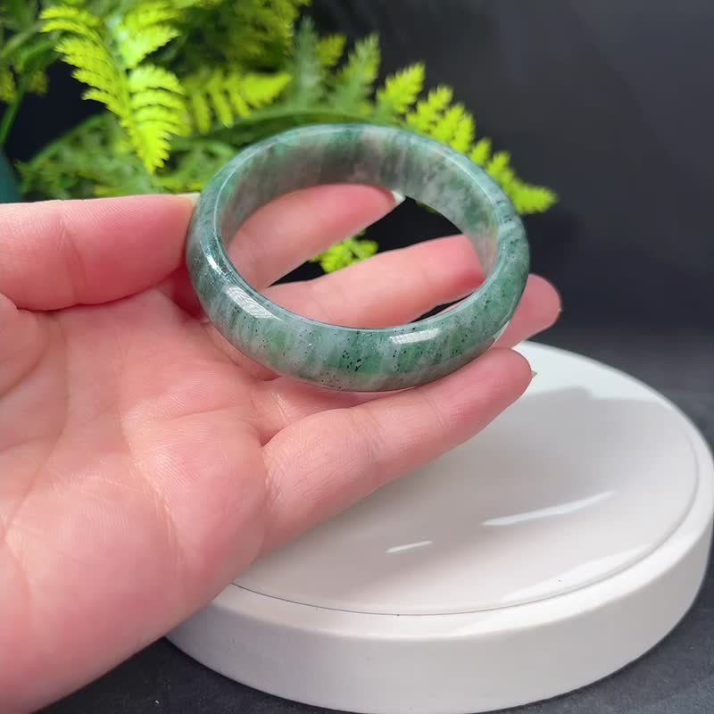 锂云母手镯55MM 玉化星光绿色祖母晶手环 挖掘潜能 缓解紧张感 - 手链/手环 - 半宝石 绿色