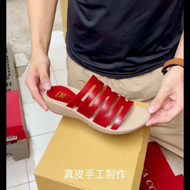 台湾制 手工真皮拖鞋 皮软 轻量 足弓支撑避震 红色 - 拖鞋 - 真皮 红色