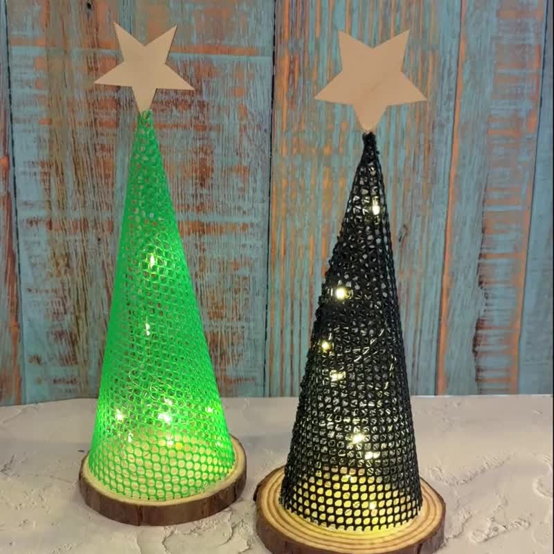闪亮の圣诞树/自然手作/一组/圣诞装饰  圣诞礼物 圣诞灯串 交换 - 摆饰 - 其他材质 黑色