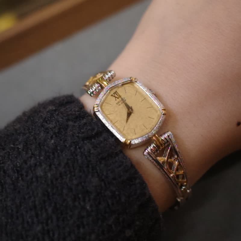 中古 Seiko 双色六角形 镂空石英表 - 女表 - 其他金属 金色