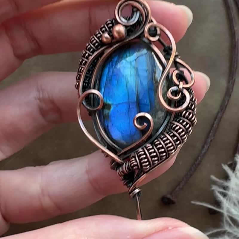 WW245 全手工编织 绕铜线复古做旧 wire wrap 拉长石吊咀颈链 - 项链 - 铜/黄铜 咖啡色