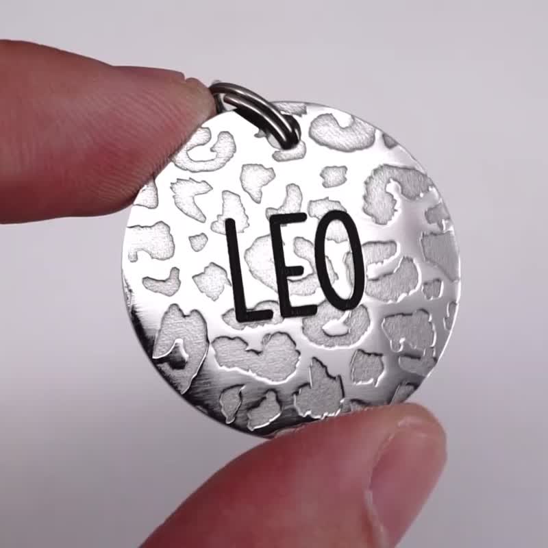 狗和猫的定制雕刻宠物 ID 标签 豹纹狗标签 - 项圈/牵绳 - 不锈钢 银色