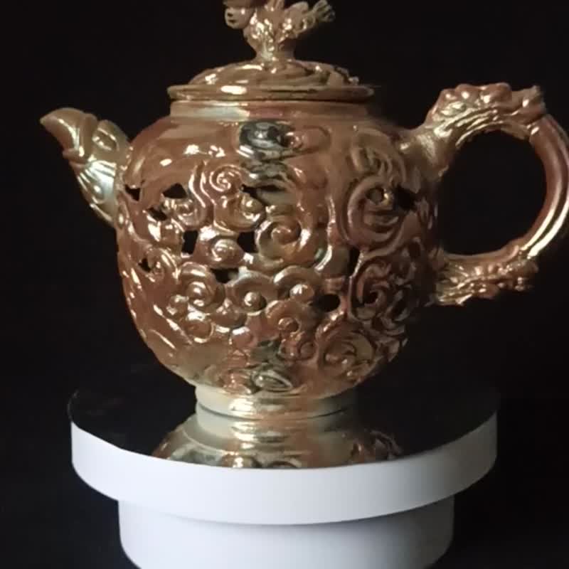 柴烧茶壶双层镂空雕刻纹饰麒麟祥瑞云腾纹饰陈炫亨作品 - 茶具/茶杯 - 陶 多色