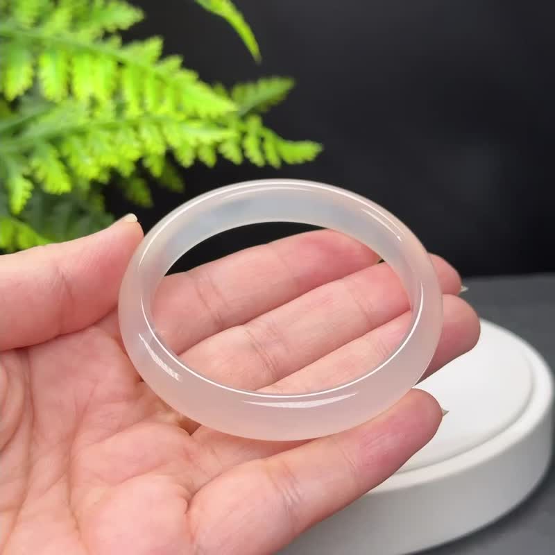 高品质 灰白玛瑙手镯 54MM 冰润起刚龙鳞纹玉髓手环 自然希望活力 - 手链/手环 - 半宝石 白色