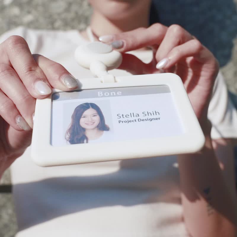 Bone 蹦克 /颈挂伸缩开窗识别证套 证件套 卡套 工作证套 真皮款 - 证件套/卡套 - 硅胶 多色