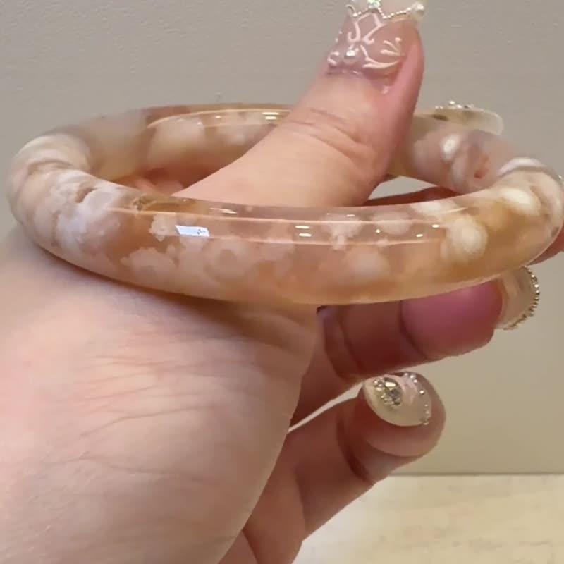 樱花玛瑙手镯 玛瑙手镯稀有葡萄柚色满圈小花红勾边圆条圈口54/55 - 手链/手环 - 玉石 