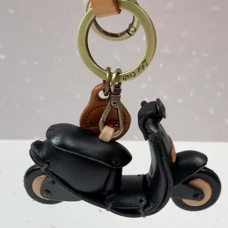 GOGORO2代-复刻造型钥匙圈(小风镜)真皮植鞣 皮革钥匙圈吊饰 装饰 - 钥匙链/钥匙包 - 真皮 黑色