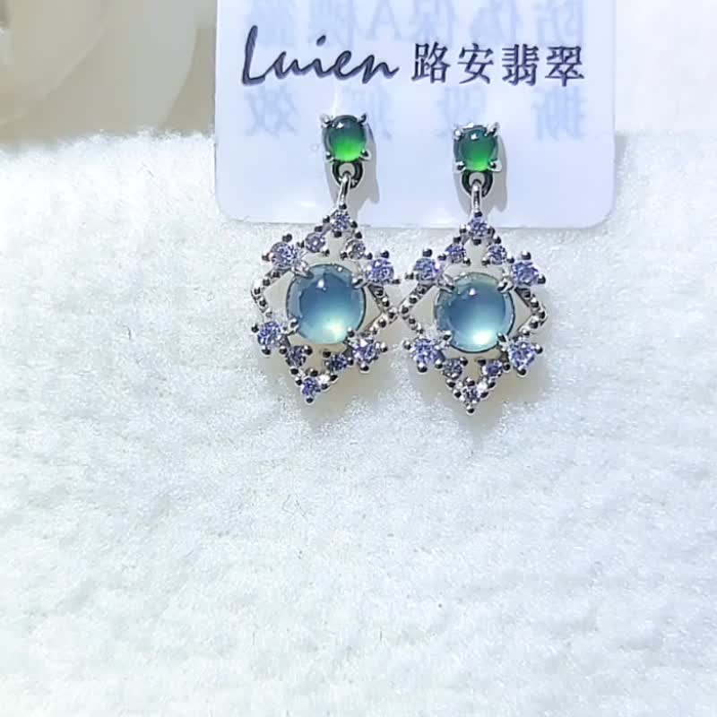 |财富女神耳环|A货翡翠冰玻晴蓝起杠蛋面4.7mm时尚精致耳环 - 耳环/耳夹 - 玉石 