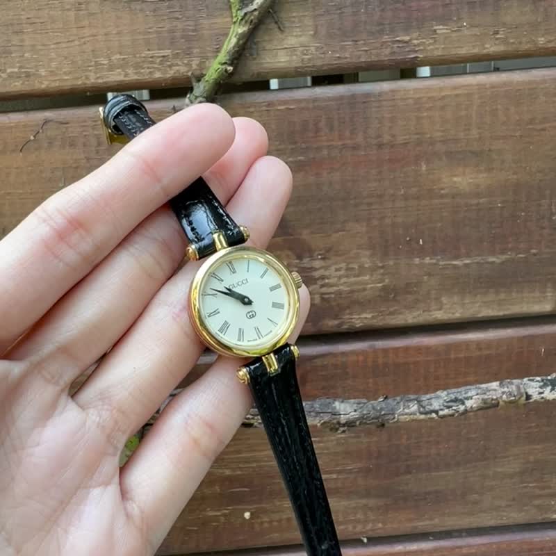 古董Gucci古驰皮革金边石英表 - 女表 - 其他材质 多色