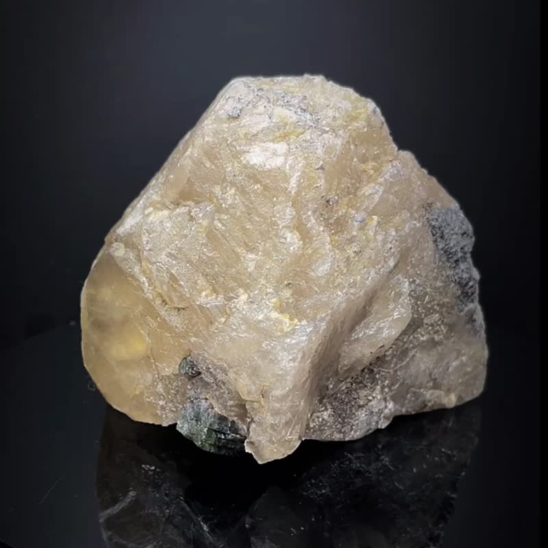 稀有老矿茶水晶共生绿碧玺 超美溶蚀印记 原矿石茶晶 91*115*77MM - 摆饰 - 水晶 咖啡色