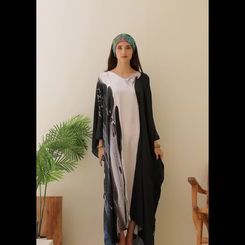 Vintage Silk Bohemian Kaftan, Designer Caftan Maxi Dress, Handmade Loose Fitting - 洋装/连衣裙 - 丝．绢 黑色
