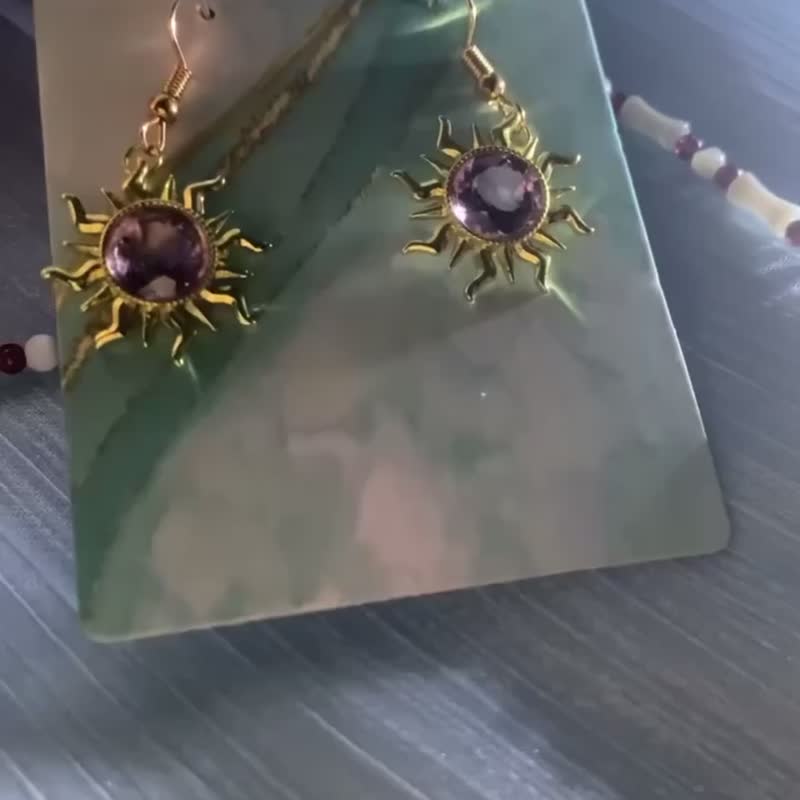 Crystal.EAA Sicilia 度假 休闲 耳环 颈链 白贝母 紫水晶 石榴石 - 项链 - 水晶 紫色