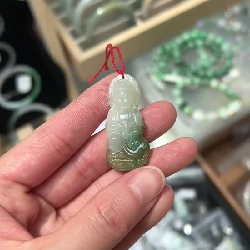 冰种 天然翡翠 缅甸 A玉 玉镯 • 冰种三彩观音翡翠吊坠 - 手链/手环 - 石头 白色