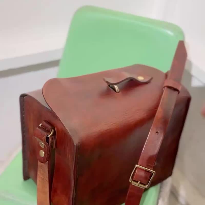 Sienna手工真皮方糖包 - 侧背包/斜挎包 - 真皮 咖啡色