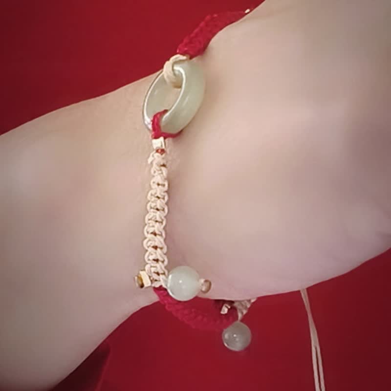 红系玉安 和田玉蜡绳可调节式手链 Bound in Jade - 手链/手环 - 玉石 绿色