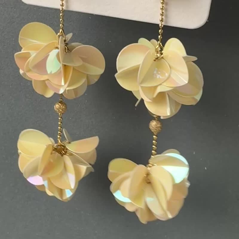 2WAY一零四绣球花-耳针 - 耳环/耳夹 - 玻璃 黄色