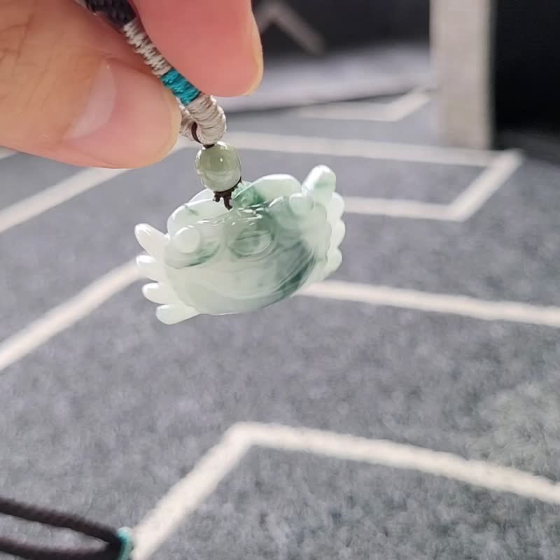 【亲翠】天然翡翠 冰飘蓝绿花写实雕螃蟹调节式绳链 八方来财 - 项链 - 玉石 多色