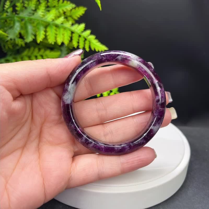 高品质 紫色锂云母手镯 52MM 玉化闪片祖母晶手环 心轮天秤创造力 - 手链/手环 - 宝石 紫色