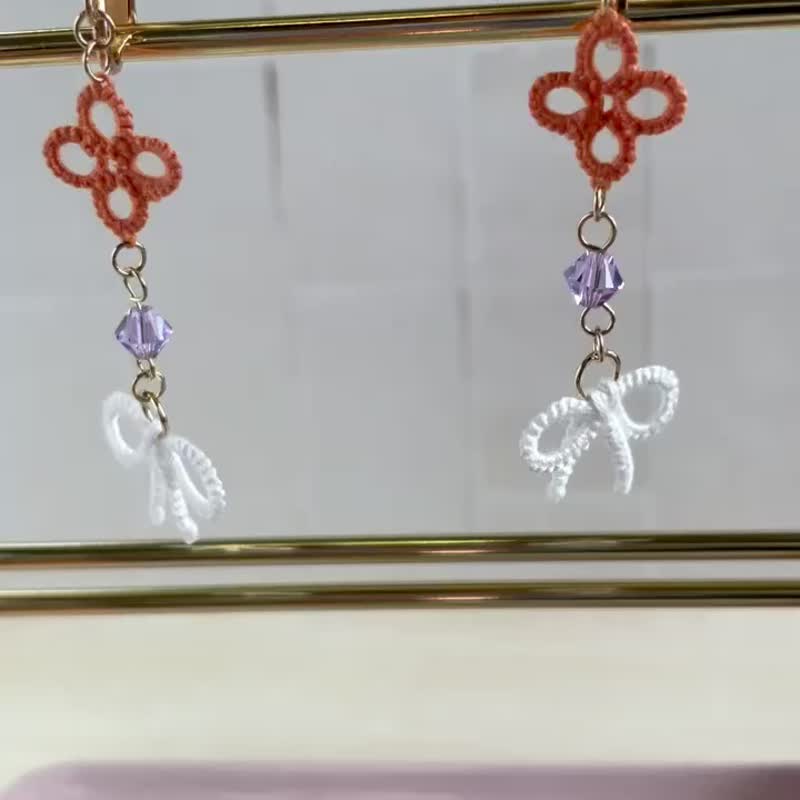 纹身花边丝带耳环　万圣节　白色 - 耳环/耳夹 - 绣线 白色