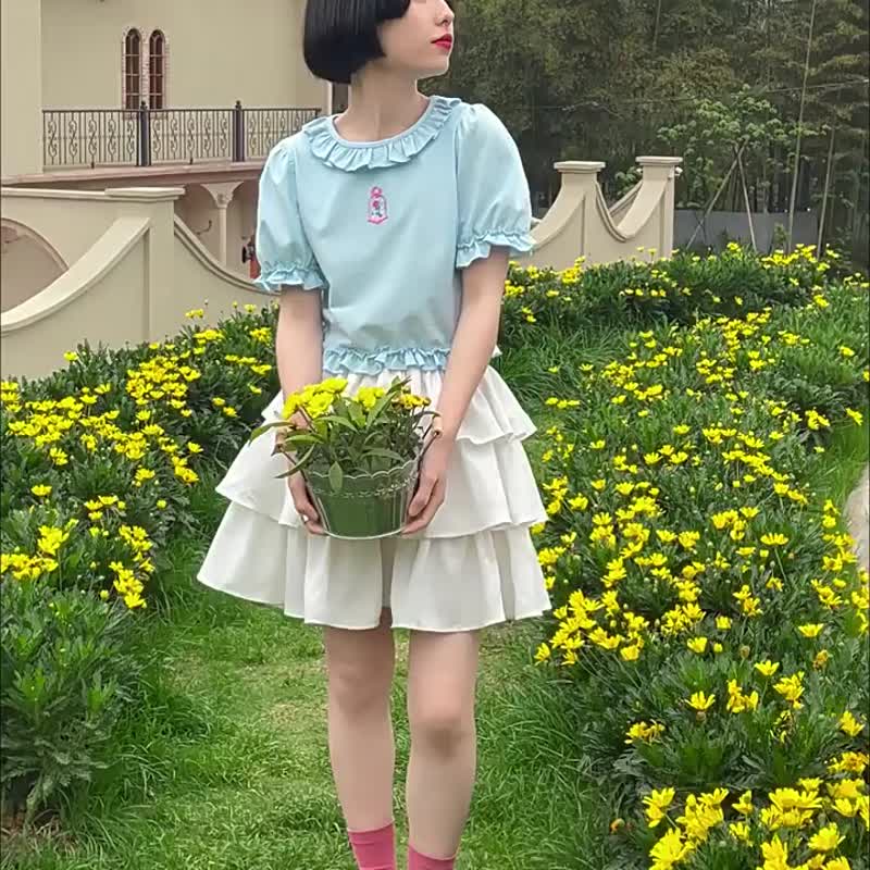 嬰兒藍色 復古薔薇少女短袖T恤 夏季浮雕貼花荷葉邊收腰上衣 - 女装 T 恤 - 棉．麻 蓝色
