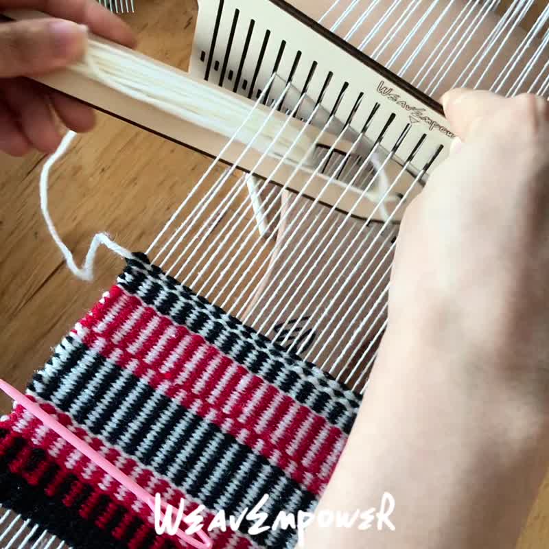 X Loom原创便携多用织布机 - 编织/刺绣/羊毛毡/裁缝 - 木头 金色