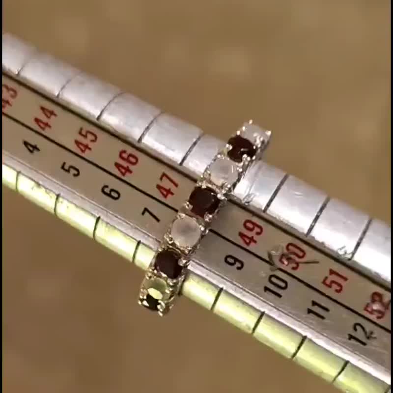 黑白也门玛瑙戒圈 适合做诞生石 手工纯银戒指 - 戒指 - 宝石 黑色