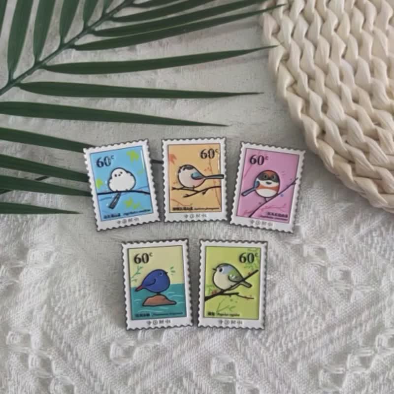 极简鸟类金属徽章观鸟者礼物 徽章可变为冰箱贴 - 徽章/别针 - 其他金属 蓝色