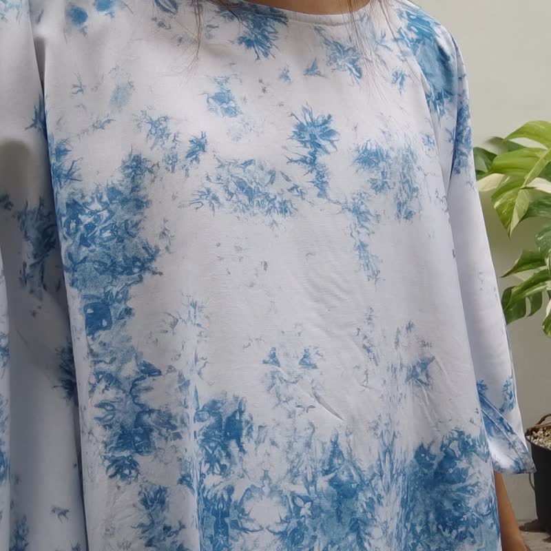 Butterfly Cloudy - 扎染蝴蝶袖衬衫 - 女装上衣 - 棉 蓝色