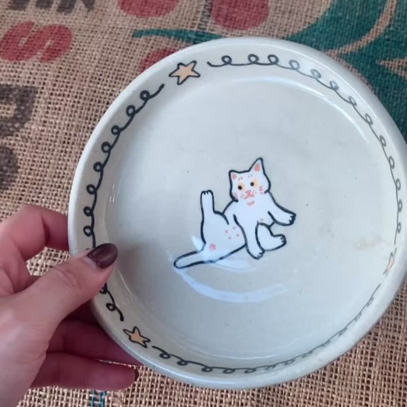 小白猫舔舔盘 - 盘子/餐盘/盘架 - 陶 