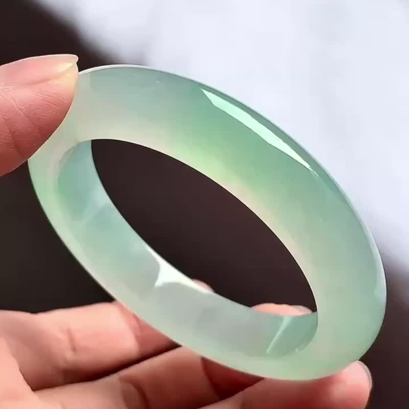 冰种翡翠天然翡翠玉镯A玉手镯 玉鈪 • 高冰种飘花翡翠福镯 - 手链/手环 - 玉石 绿色