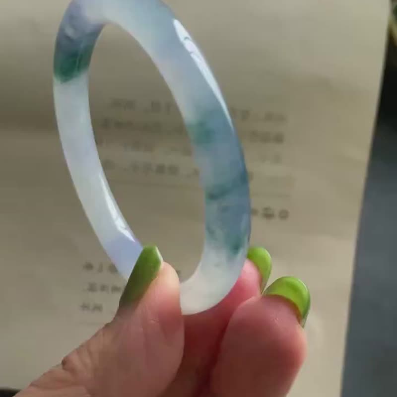 冰种翡翠玉镯 天然翡翠 缅甸A玉玉镯 • 冰种紫蓝飘花翡翠贵妃镯 - 手链/手环 - 玉石 蓝色