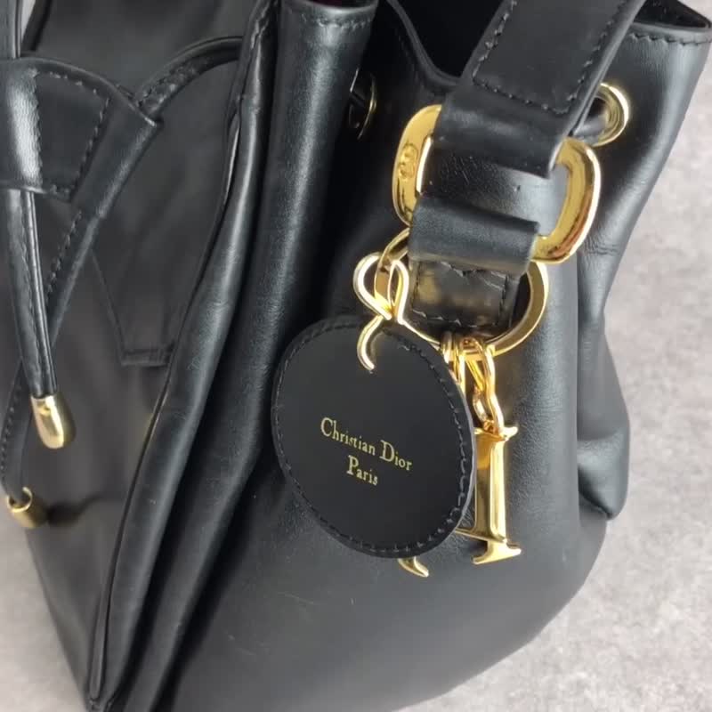 【日本直送 名牌中古包】Christian Dior 迪奥 侧背包 黑色 Logo 坠饰 皮革 迷你包 gpxtra - 侧背包/斜挎包 - 真皮 黑色