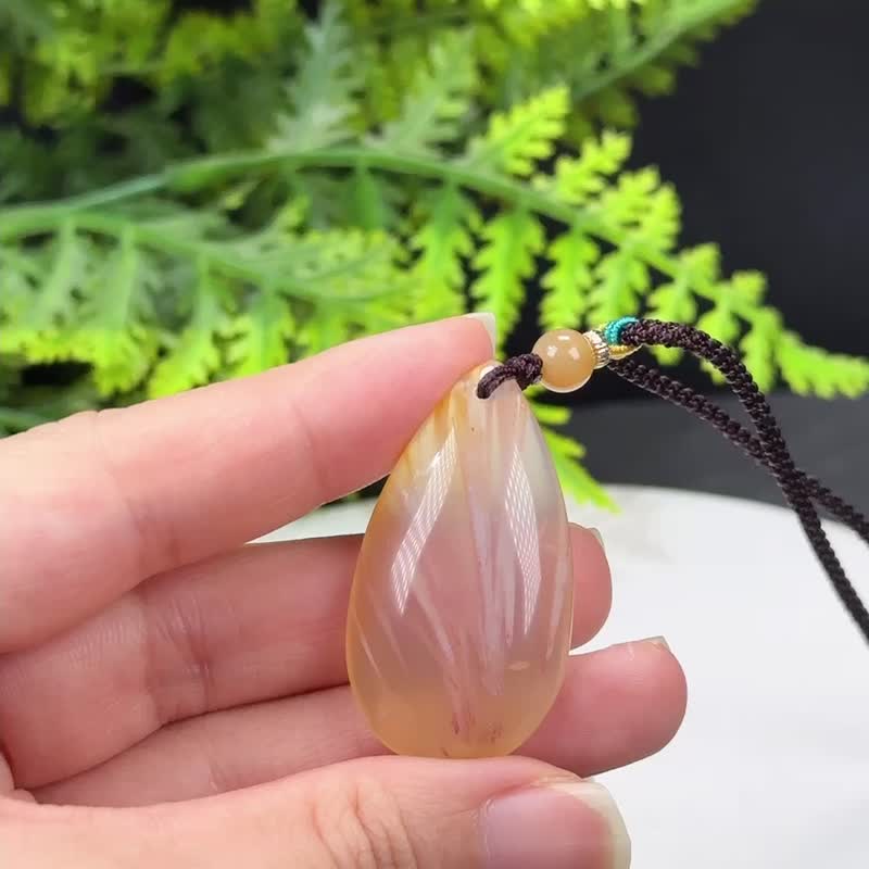精品珊瑚玉吊坠项链发丝料冰润玉化橘色飘红水滴女和谐融洽吸引力 - 项链 - 玉石 