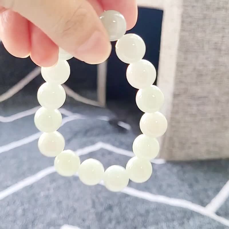 【亲翠】天然翡翠 冰大果绿葡萄肉色13mm圆珠 手围16适合 - 手链/手环 - 玉石 绿色