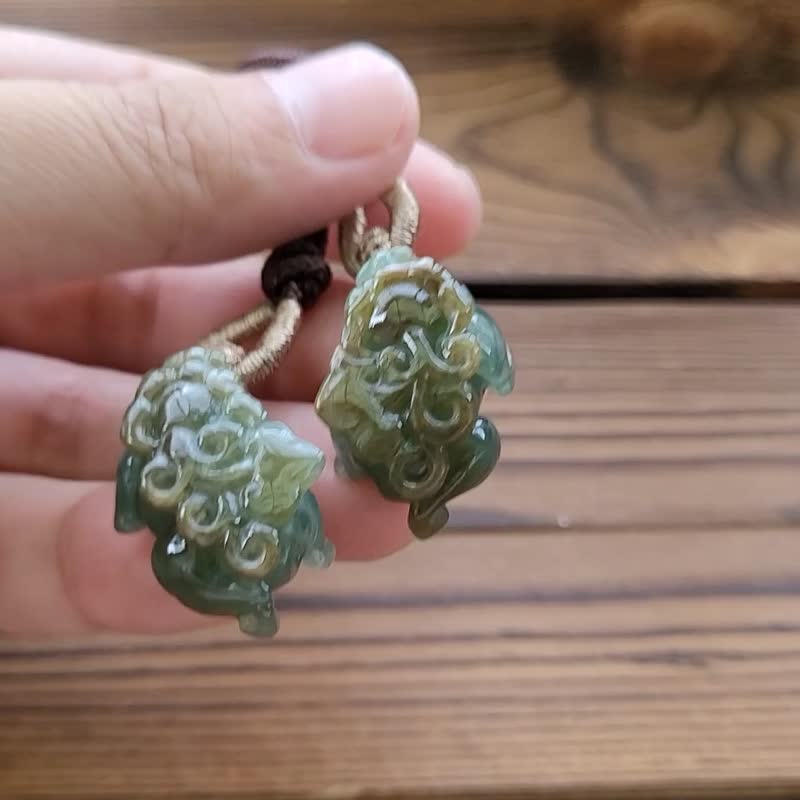 亲翠 天然翡翠 冰茶黄茶绿特色手雕貔貅调整式绳链 貔貅园 - 项链 - 玉石 多色