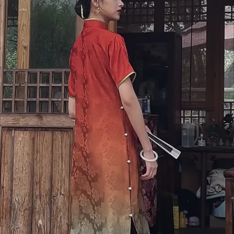 紅藍漸變 旖旎 暗紋盤扣旗袍  復古改良中式新娘敬酒服禮服連身裙 - 旗袍 - 聚酯纤维 红色