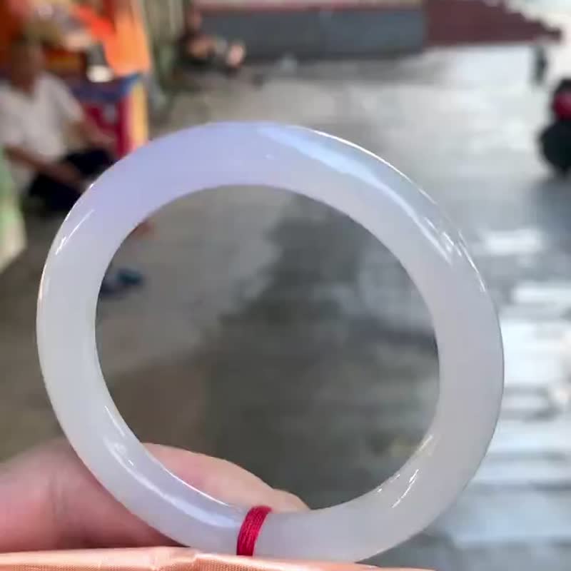 冰种翡翠天然翡翠玉镯A玉手镯 • 冰种飘紫翡翠圆镯 - 手链/手环 - 玉石 紫色