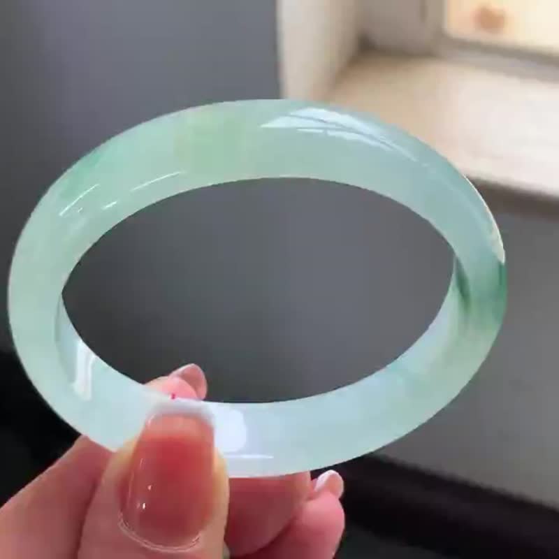 冰种翡翠天然翡翠玉镯A玉手镯 玉鈪 • 冰种晴水飘花翡翠贵妃镯 - 手链/手环 - 玉石 绿色