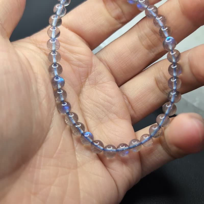 【订制品】蓝光 拉长石 灰月光石 6-10mm 手串 手链 天然水晶 - 手链/手环 - 水晶 