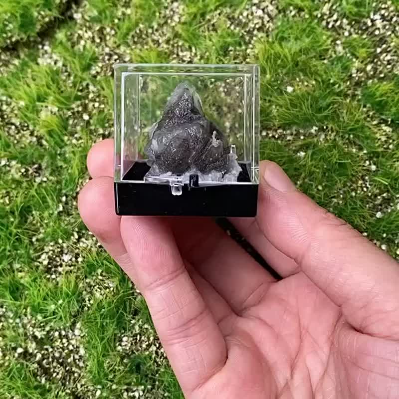 小小能量矿石摆件-可爱精品小迷你熊猫方解石 招财 旺事业 - 摆饰 - 水晶 多色