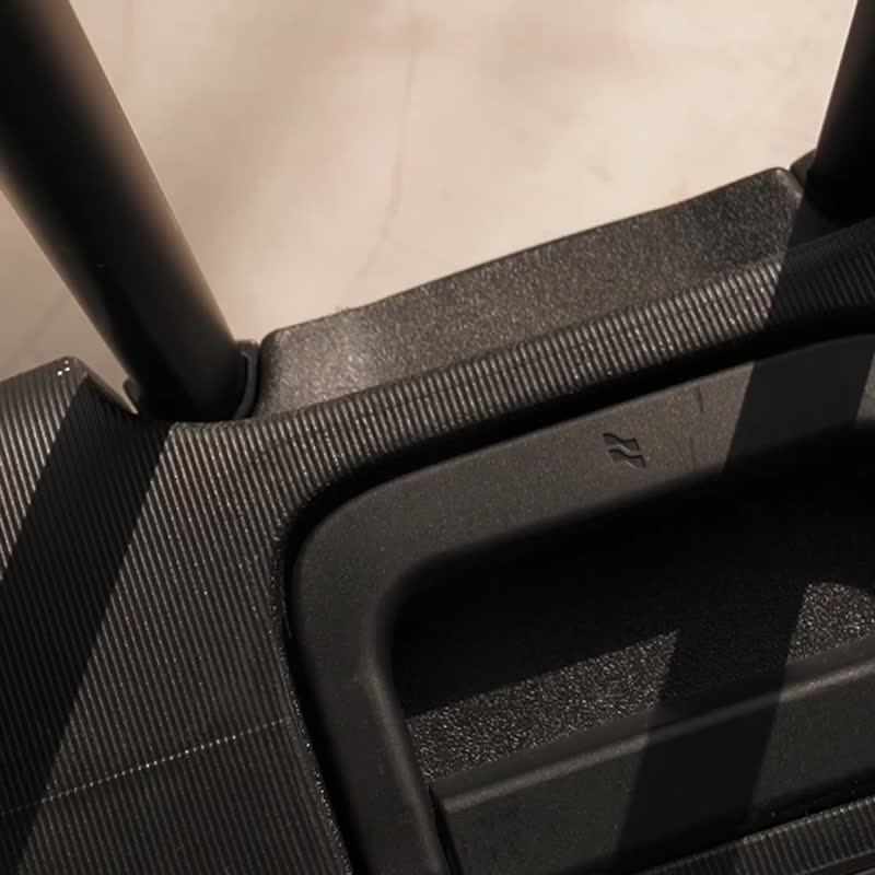 【LOJEL】VOJA 21寸 PP框架拉杆箱 行李箱 黑色 - 行李箱/行李箱保护套 - 塑料 黑色