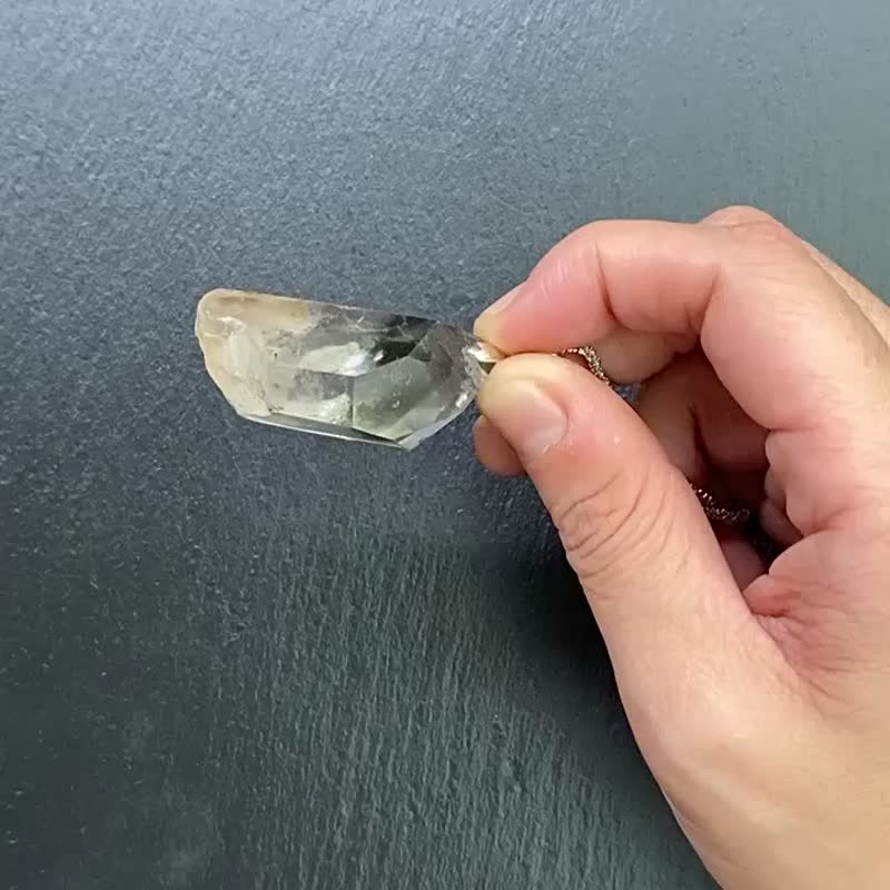 天然异像彩虹幽灵水晶 冰透绿幽灵金字塔925纯银钛钢长项链 财运 - 项链 - 水晶 多色